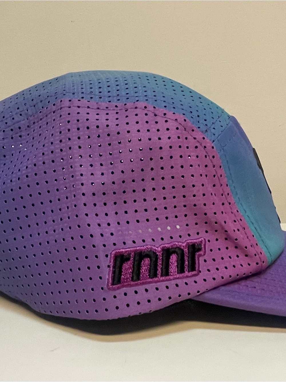 “Party Pace” Rnnr Pacer Hat - Purple and Teal - Picture 2 of 9